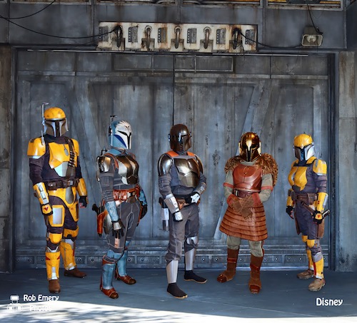 A gathering of Mandalorians